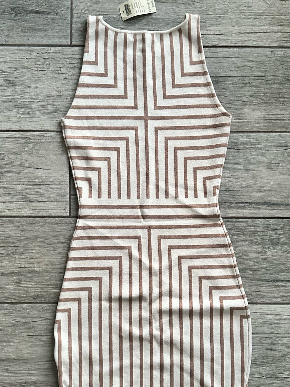 Arden B Geometric Pattern Bodycon Mini Dress - Picture 5 of 5